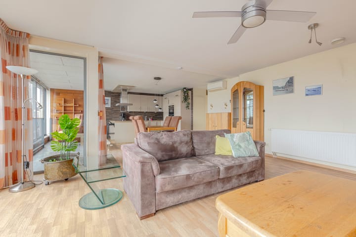 Foto 10 van Maashaven O.z. 184