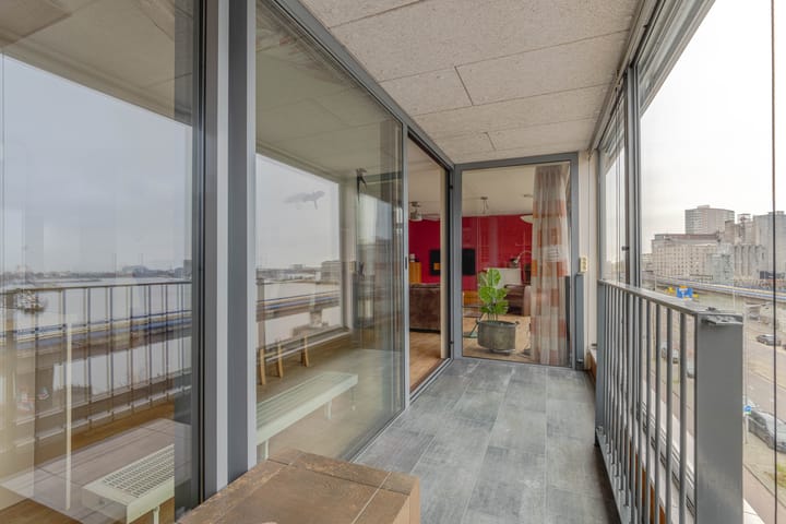 Foto 17 van Maashaven O.z. 184