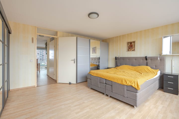 Foto 21 van Maashaven O.z. 184