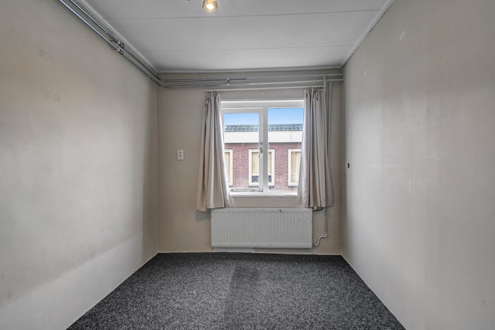 View photo 16 of Cornelis Evertsenstraat 3