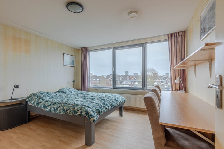 Foto 23 van Maashaven O.z. 184