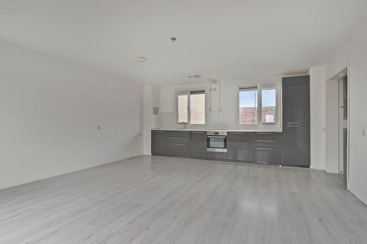 Foto 13 van Saffraanplein 13