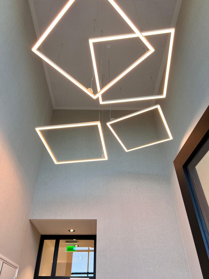 Photo 10 of Mies van der Rohestraat 261