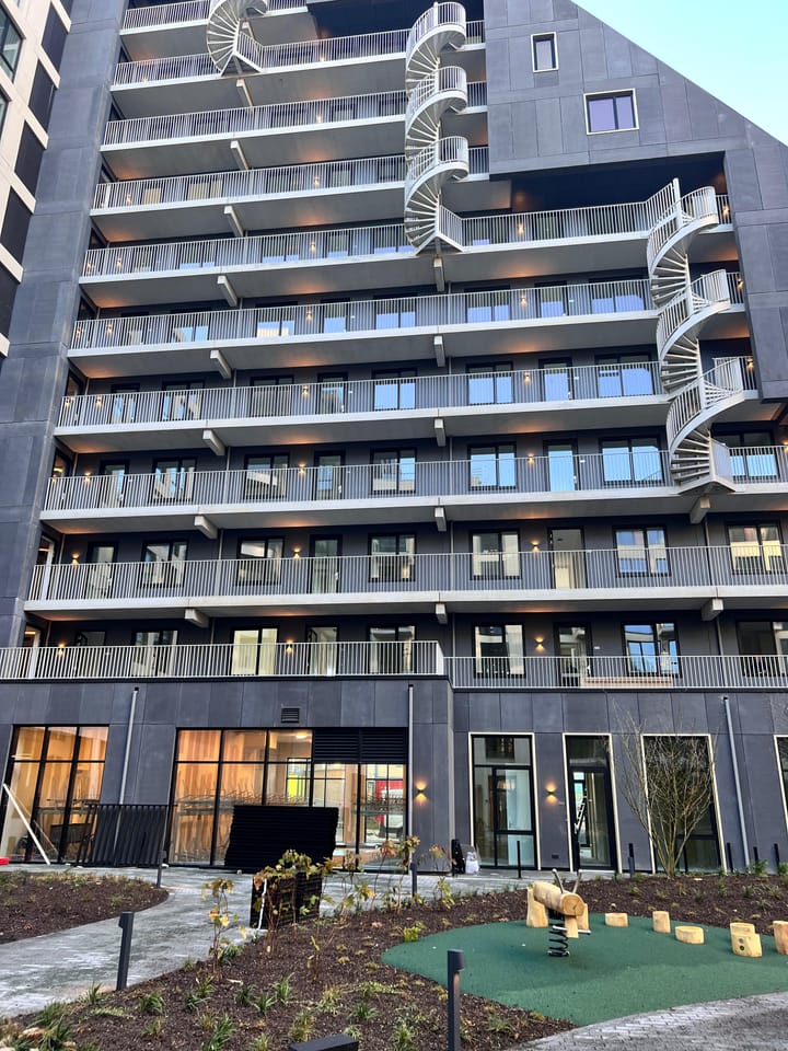 Photo 25 of Mies van der Rohestraat 261