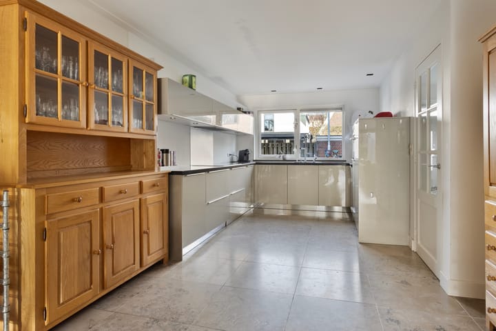 Photo 14 of Jan de Wittestraat 77