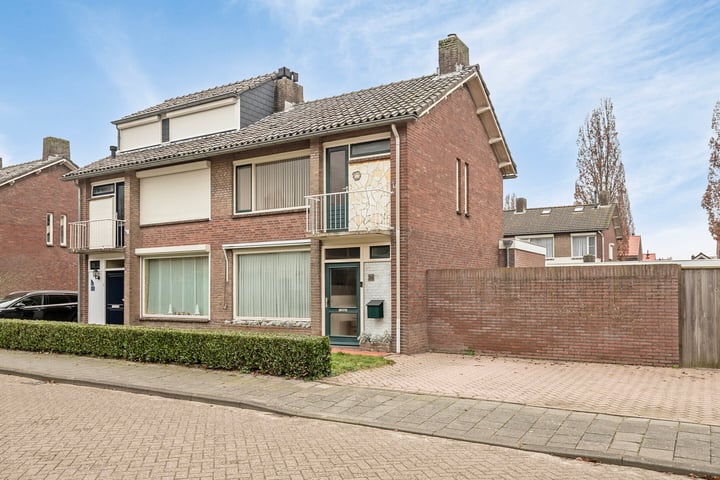 Schoolstraat 24