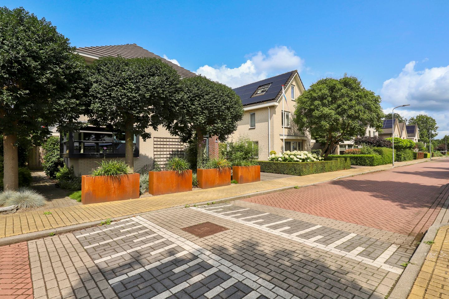 Foto 5 van Doornenburgallee 42