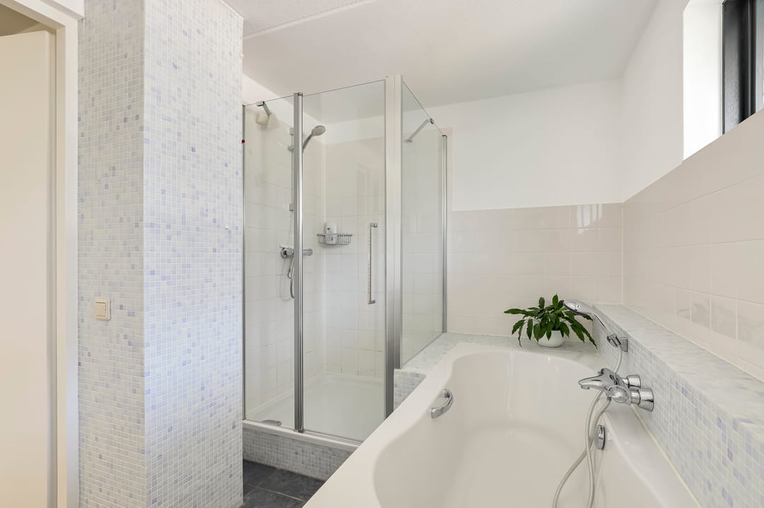 Foto 38 van Doornenburgallee 42