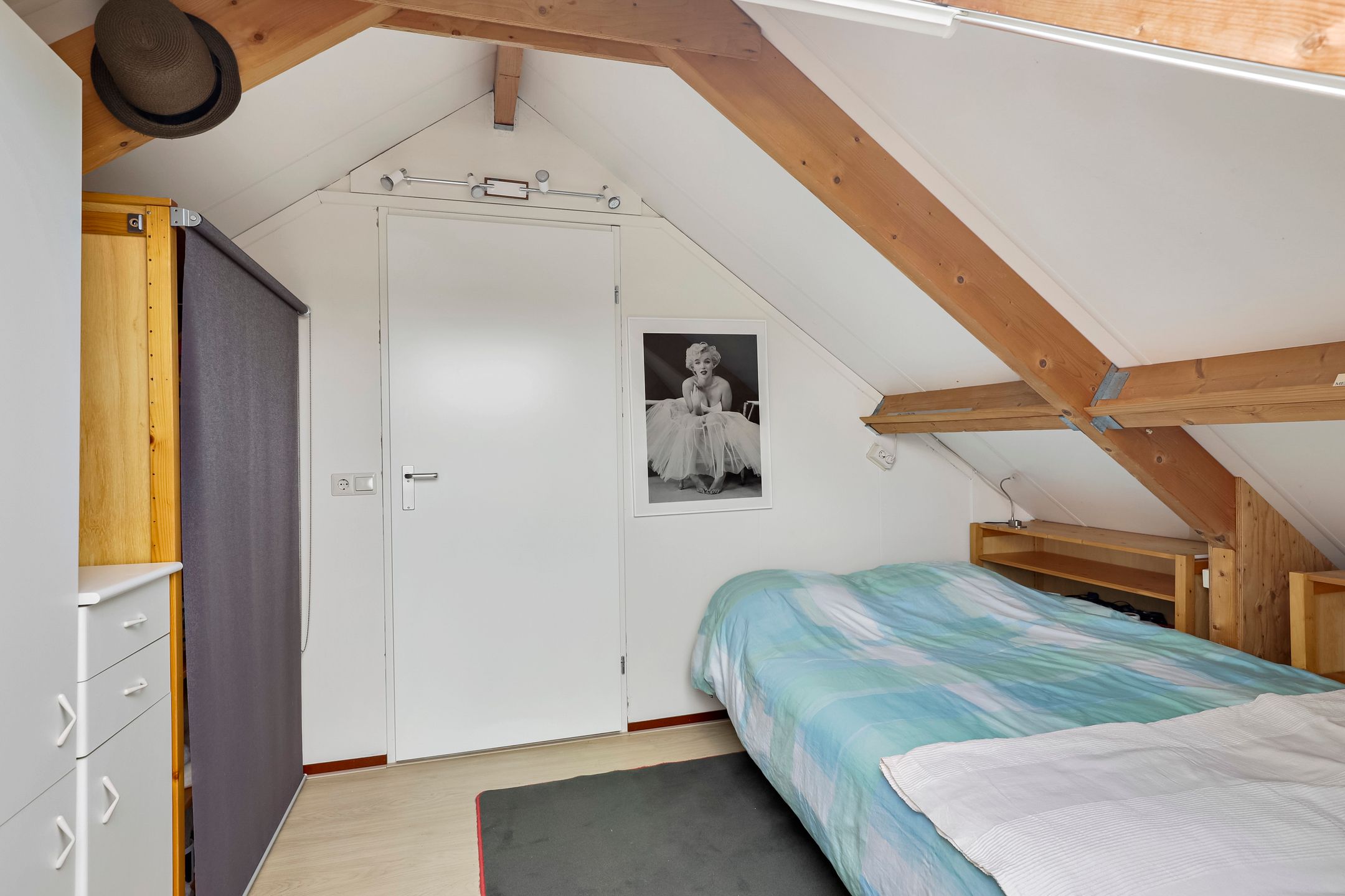 Foto 42 van Doornenburgallee 42