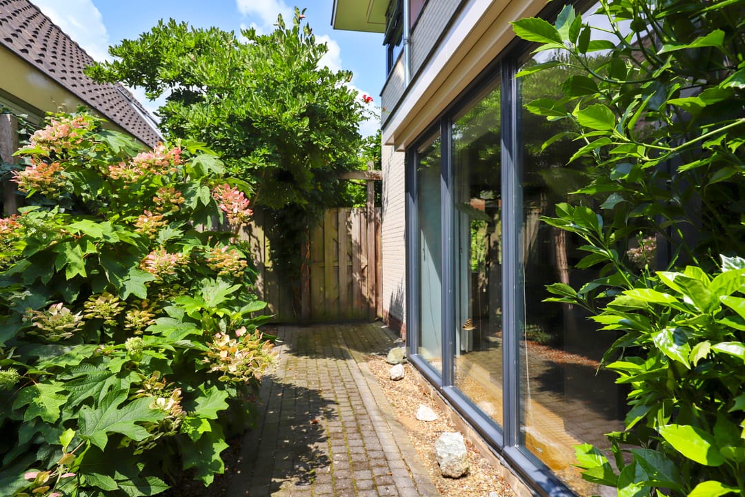 Foto 47 van Doornenburgallee 42