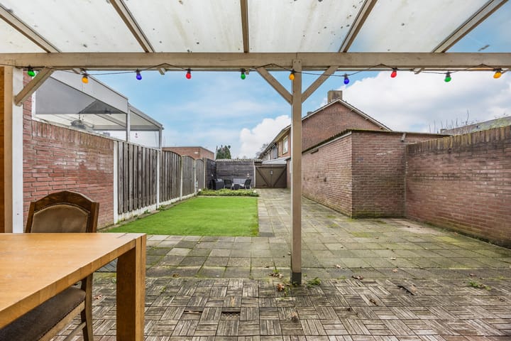 Foto 33 van Nuenenseweg 12