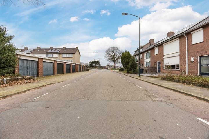 Foto 40 van Nuenenseweg 12