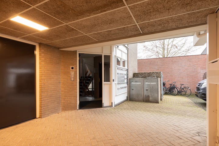 Bekijk foto 33 van Emmastraat 22