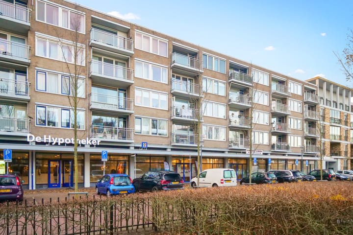 Foto 1 van Julianaplein 42