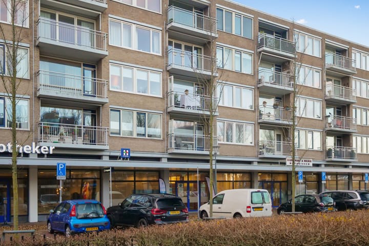 Foto 2 van Julianaplein 42