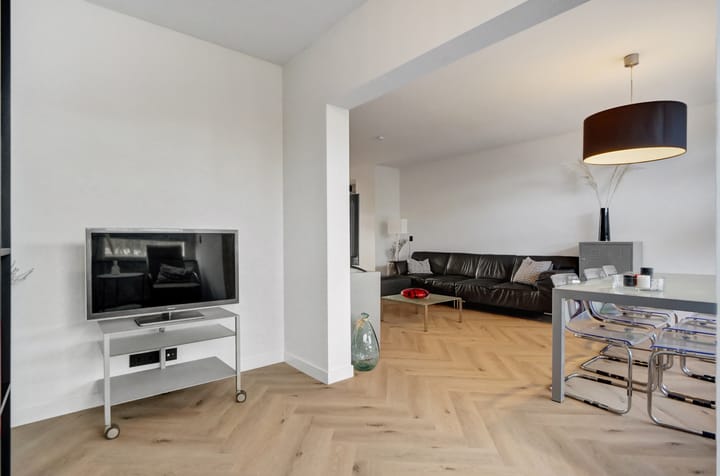 Foto 12 van Julianaplein 42