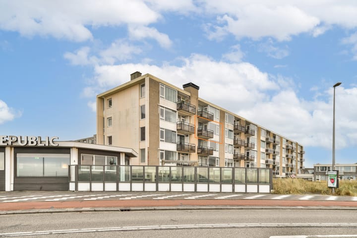 Photo 4 of de Ruyterstraat 2-F5