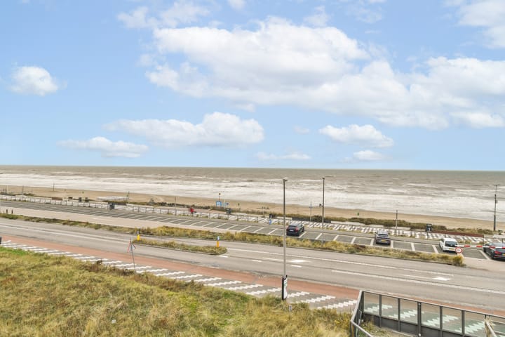 Photo 13 of de Ruyterstraat 2-F5