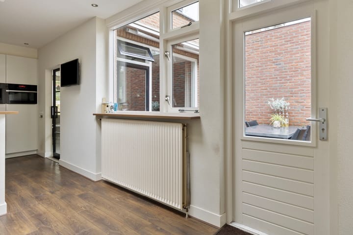 Foto 16 van Anna van Burenlaan 21