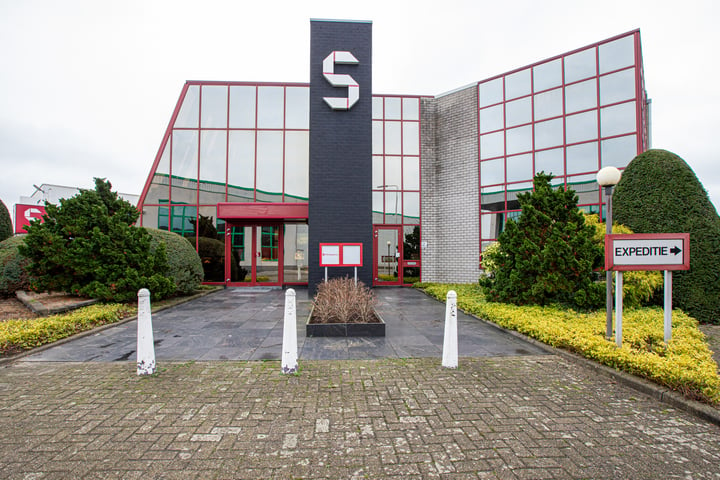 Nijverheidscentrum 26, Zevenhuizen (ZH)