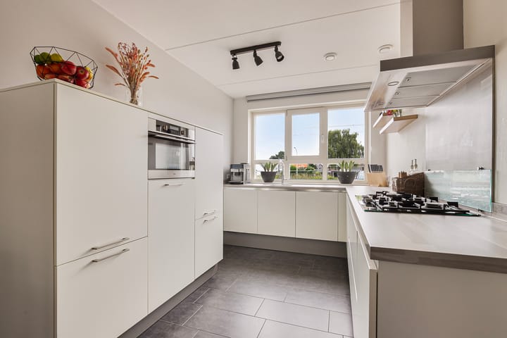 Foto 3 van Stationsplein 56