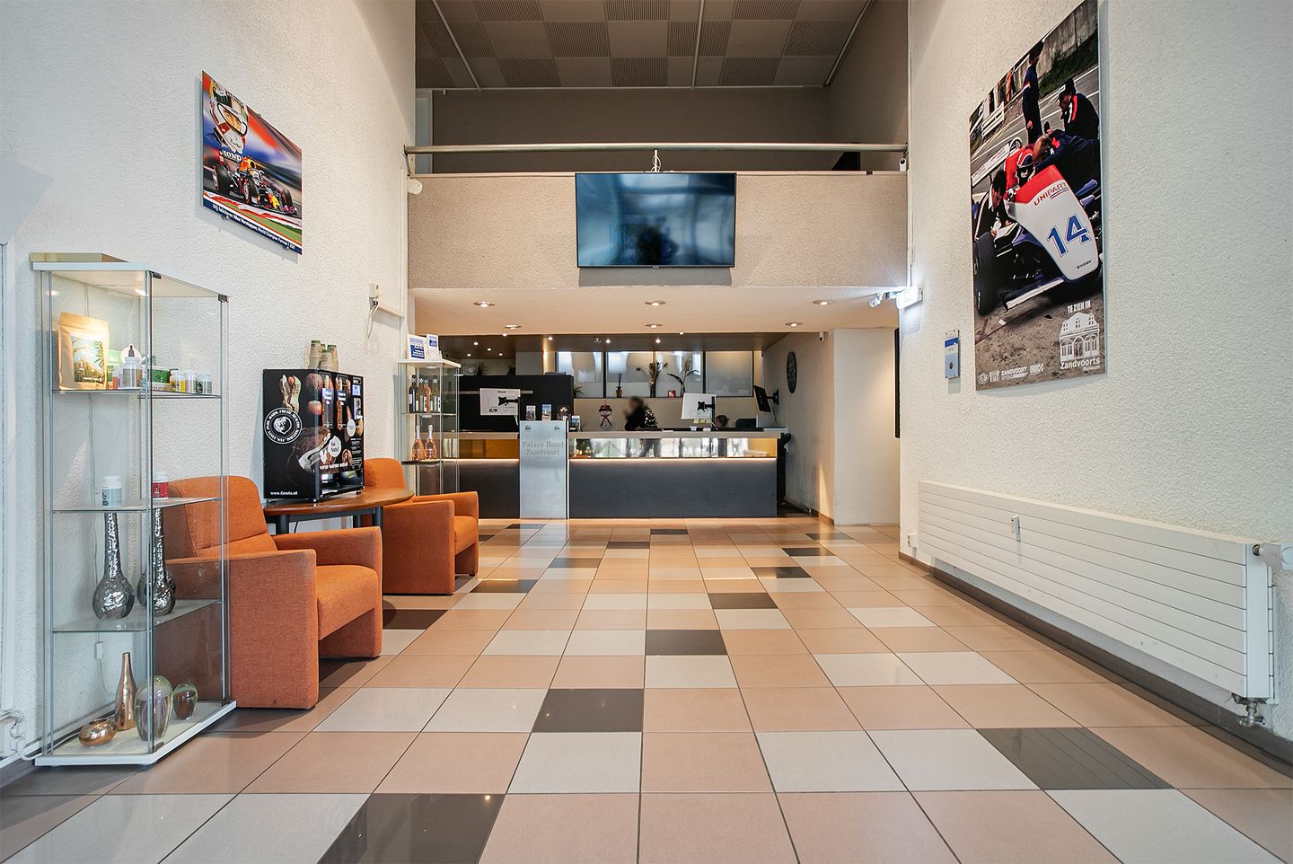 Foto 25 van Burgemeester van Fenemaplein 2-A1303