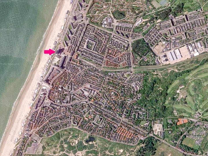 Photo 33 of Burgemeester van Fenemaplein 2-A1303