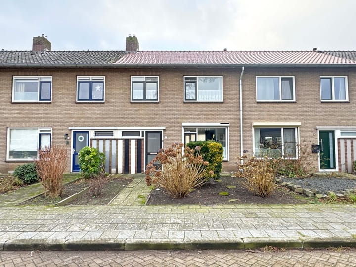 Foto 2 van van Ruysdaelstraat 8