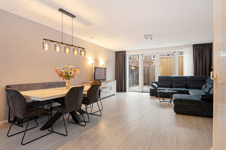 Foto 8 van Anna Ruyschstraat 5