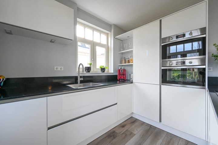 Foto 14 van Markgraaflaan 30