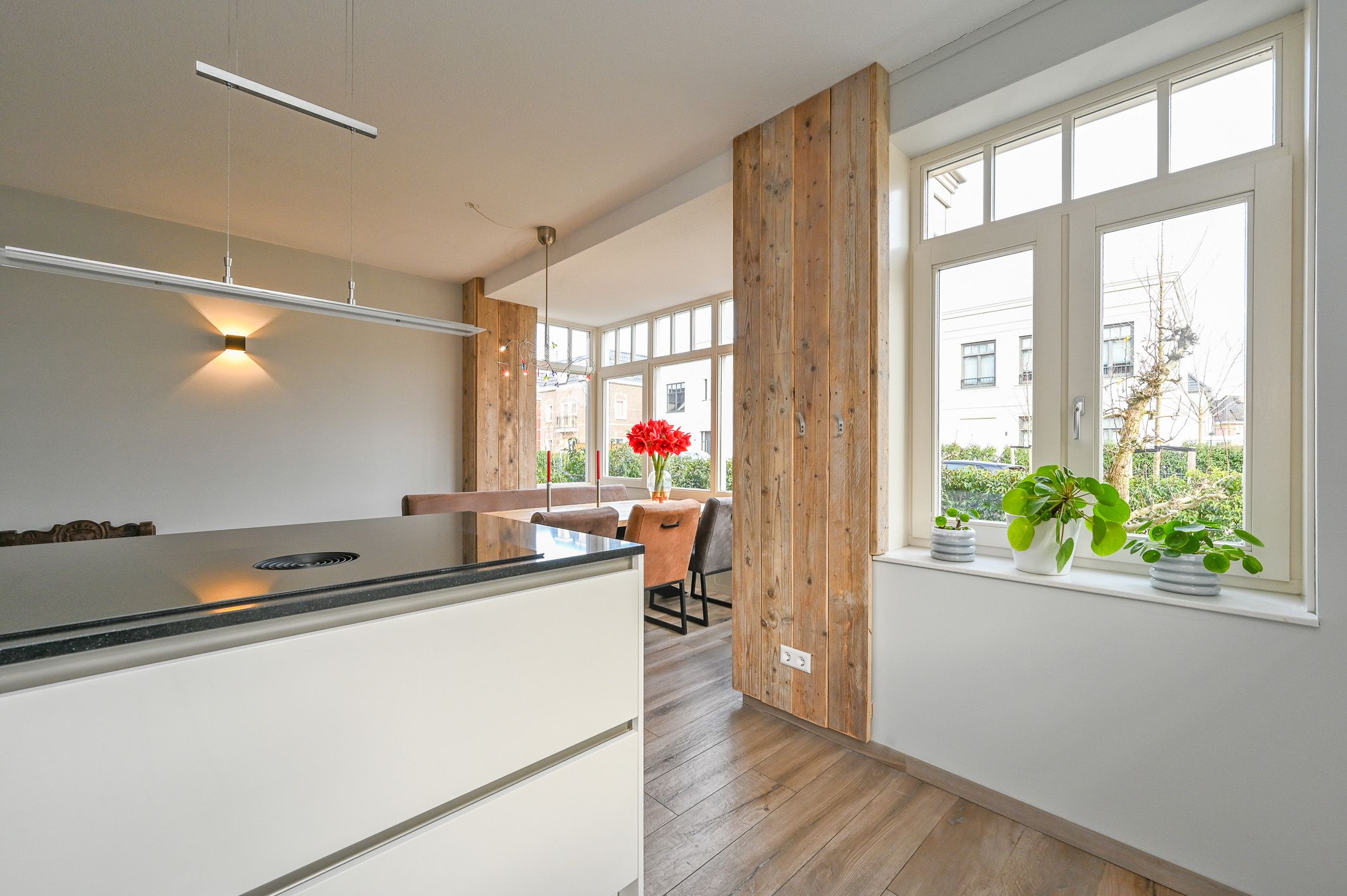 Foto 15 van Markgraaflaan 30