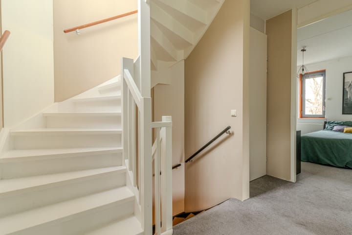 Foto 16 van Lessestraat 178