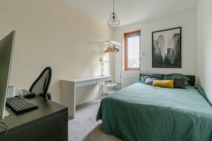 Foto 17 van Lessestraat 178