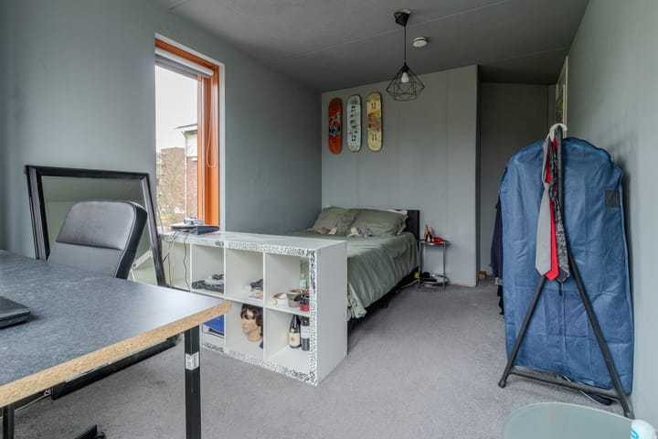 Foto 19 van Lessestraat 178