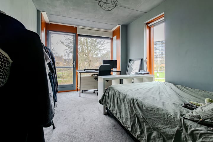 Foto 18 van Lessestraat 178