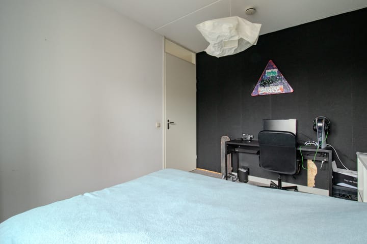 Foto 22 van Lessestraat 178