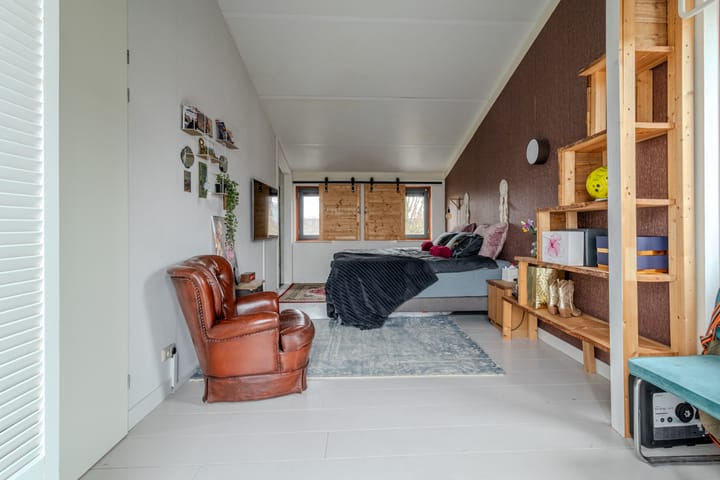 Foto 27 van Lessestraat 178