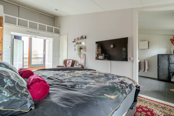 Foto 29 van Lessestraat 178