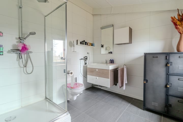 Foto 30 van Lessestraat 178