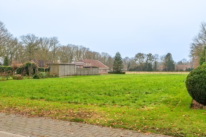 Foto 2 van Molenlaan 10