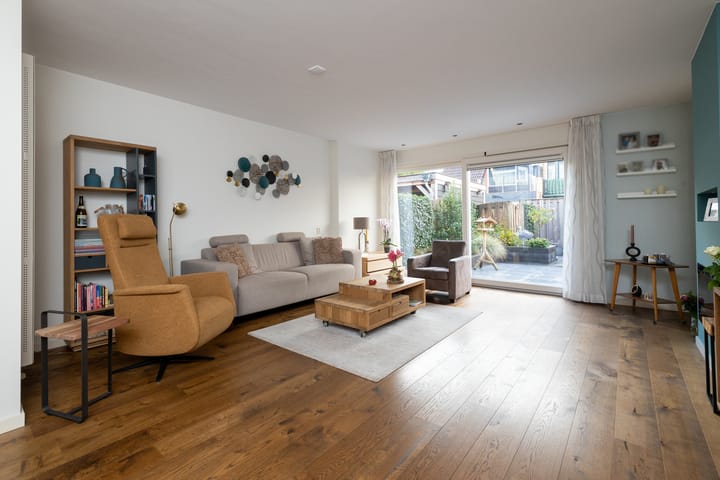 Foto 2 van Leeuwerik 81