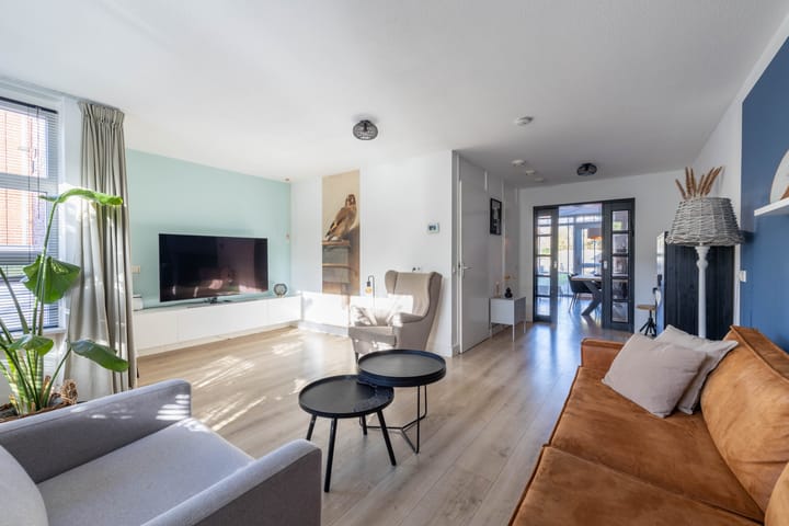 Foto 2 van Betuining 4