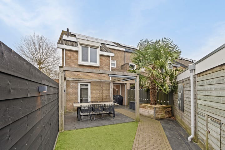 Foto 6 van Van Ruijsdaelstraat 11