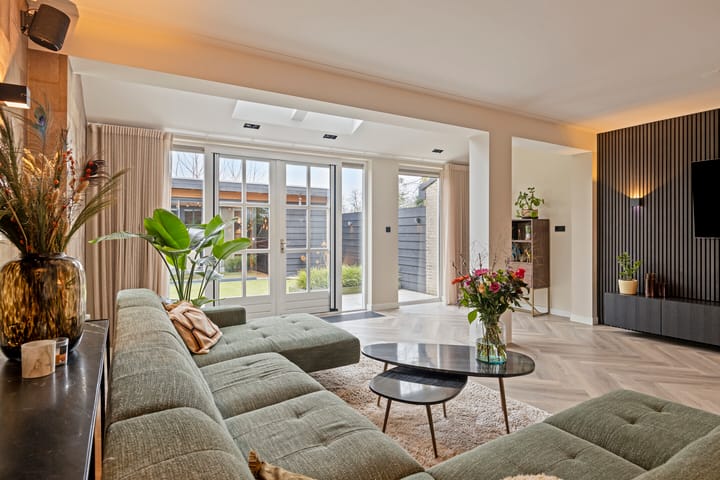 Foto 17 van Van Ruijsdaelstraat 11