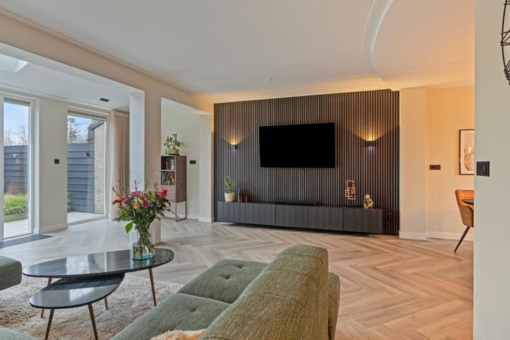 Foto 18 van Van Ruijsdaelstraat 11