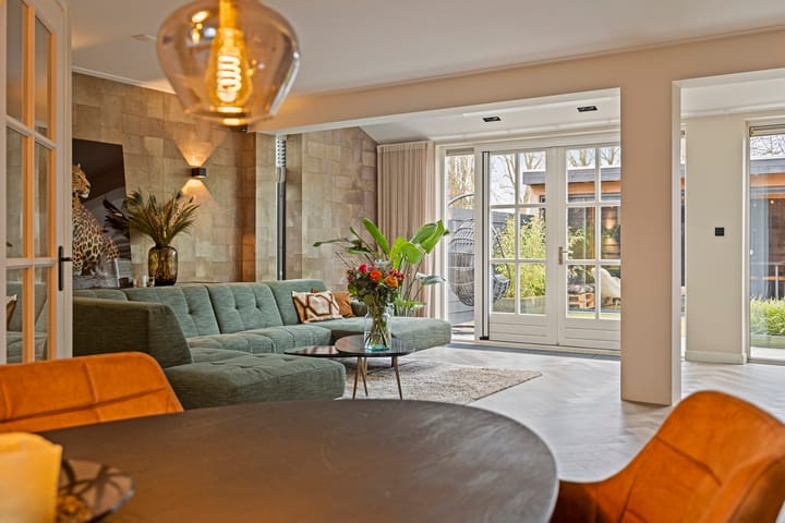 Foto 24 van Van Ruijsdaelstraat 11