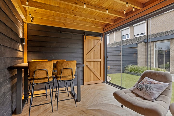 Foto 45 van Van Ruijsdaelstraat 11