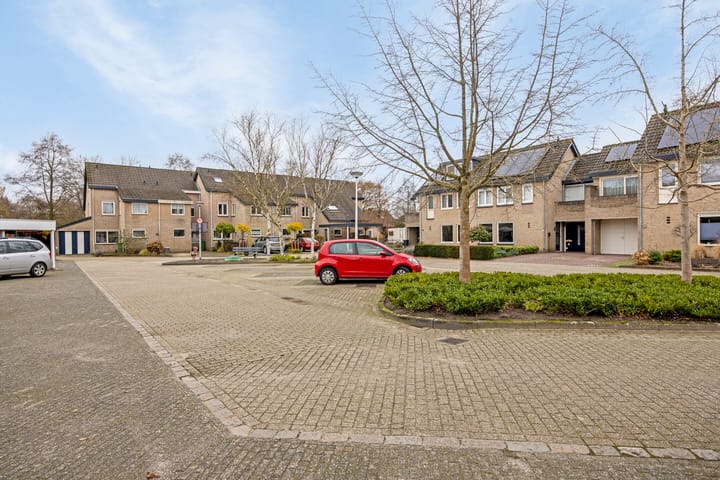 Foto 48 van Van Ruijsdaelstraat 11