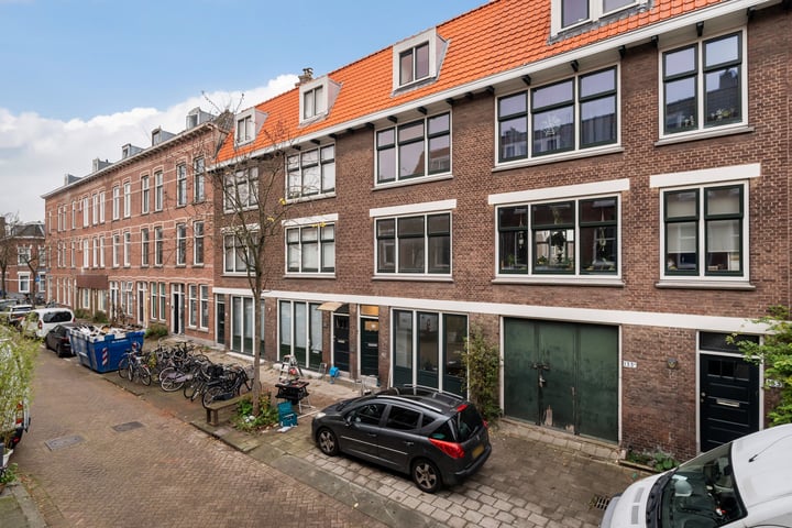 View photo 1 of Willem van Hillegaersbergstraat 131-A