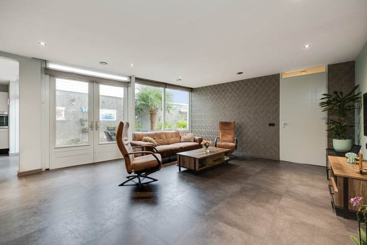 Foto 8 van Huygensstraat 121